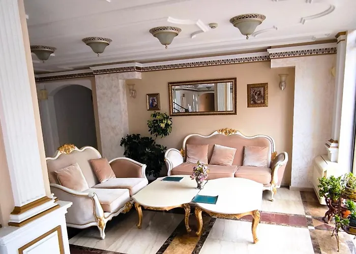 Dawn Park Deluxe 3 Floor * Slantchev Briag