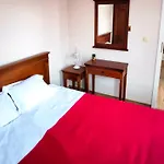 Dawn Park Deluxe 3 Floor Apartment